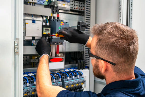 Professional Electrician in Palmyra, MO